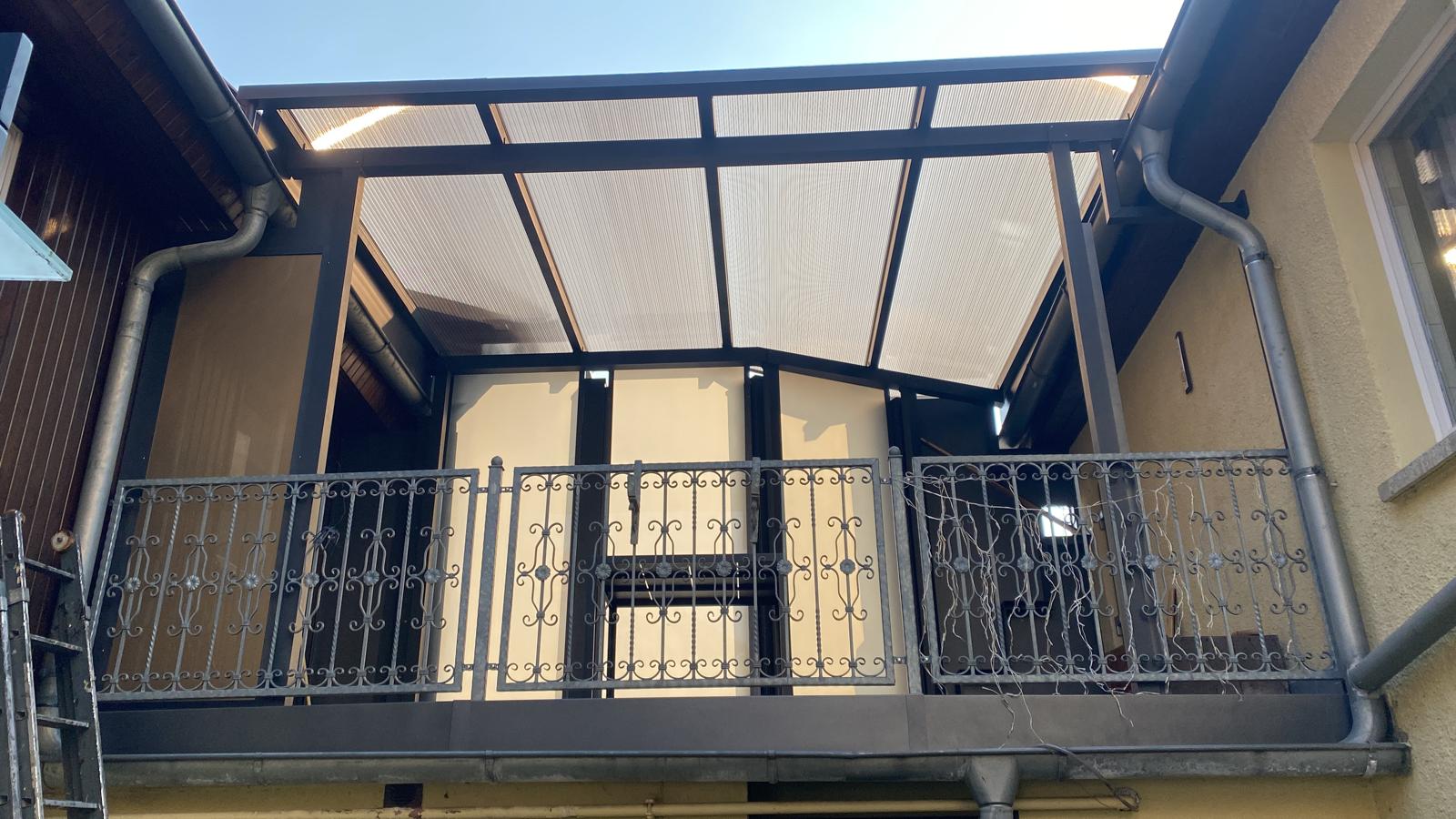 Aluminiumüberdachung